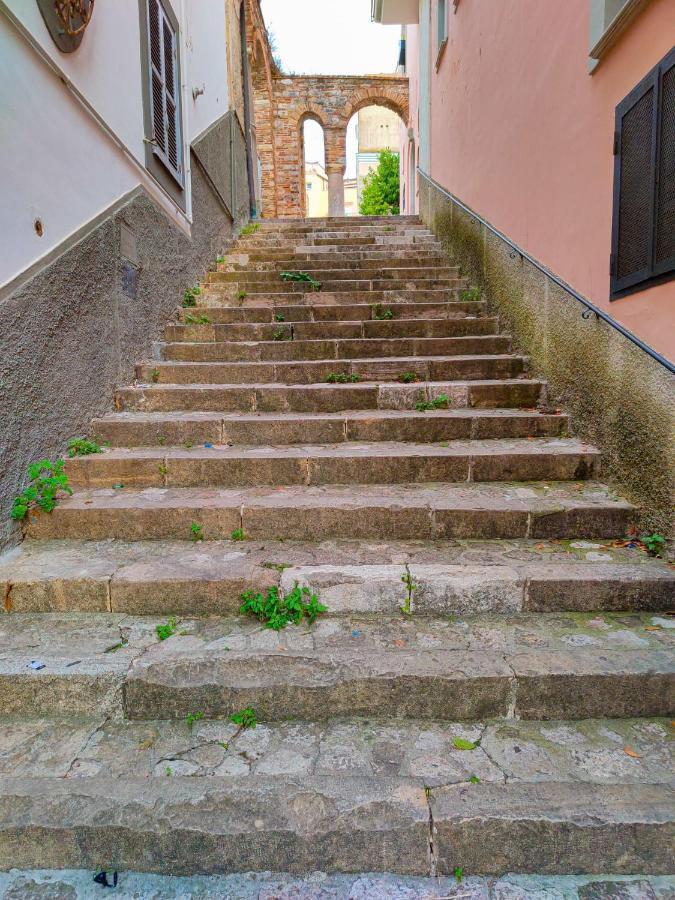 Nari Bed&Breakfast Gaeta Exteriör bild