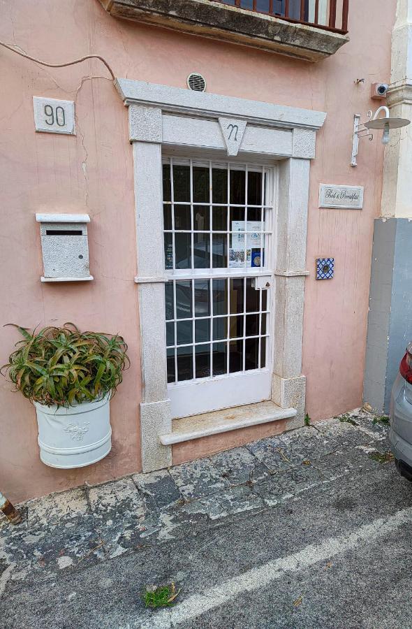 Nari Bed&Breakfast Gaeta Exteriör bild