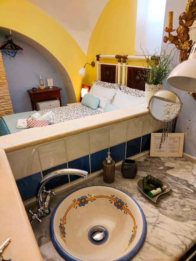 Nari Bed&Breakfast Gaeta Exteriör bild