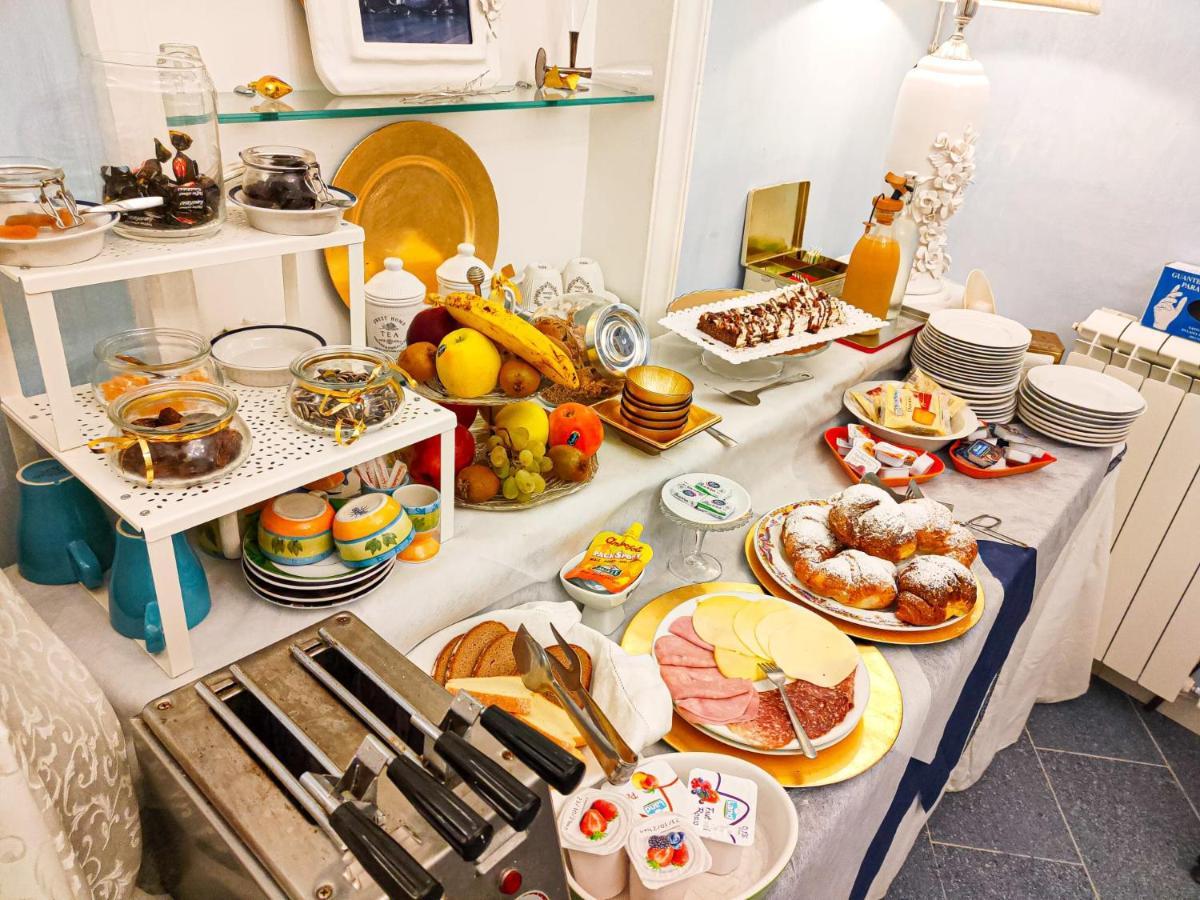 Nari Bed&Breakfast Gaeta Exteriör bild